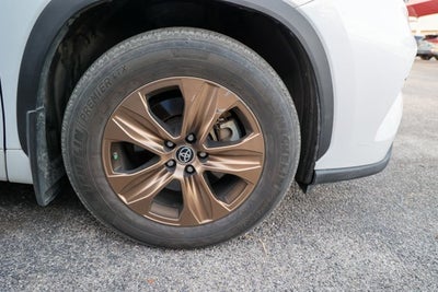 2023 Toyota Highlander Hybrid Hybrid Bronze Edition