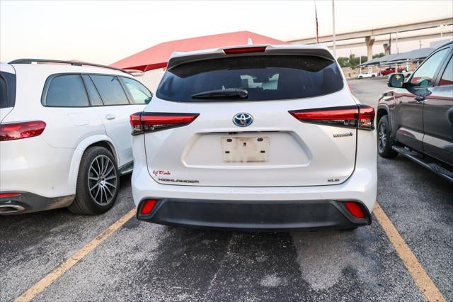 2023 Toyota Highlander Hybrid Hybrid Bronze Edition