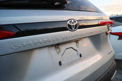 2024 Toyota Grand Highlander Hybrid MAX Platinum