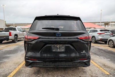 2024 Toyota Sienna XSE