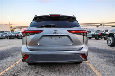 2021 Toyota Highlander L
