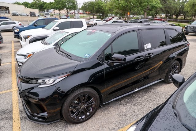 2025 Toyota Sienna XSE