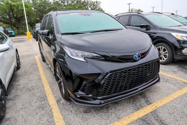 2025 Toyota Sienna XSE