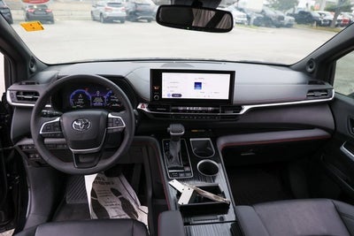 2025 Toyota SIENNA XSE XSE