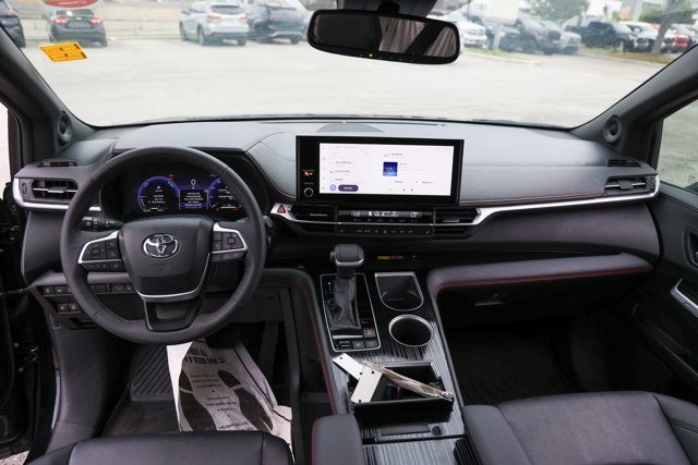 2025 Toyota SIENNA XSE XSE