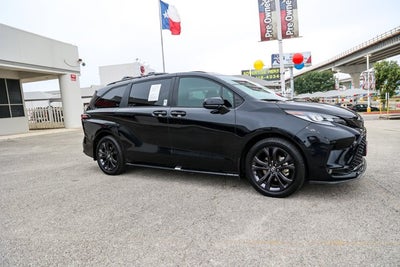 2025 Toyota Sienna XSE