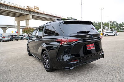 2025 Toyota Sienna XSE