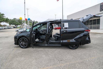 2025 Toyota SIENNA XSE XSE