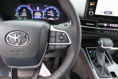 2025 Toyota SIENNA XSE XSE