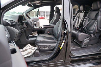 2025 Toyota SIENNA XSE XSE