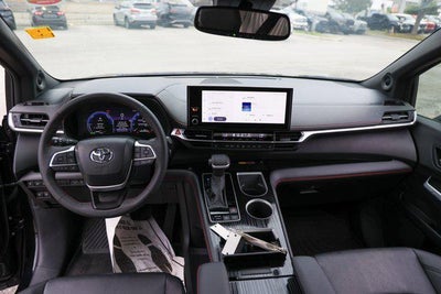 2025 Toyota SIENNA XSE XSE