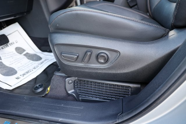 2025 Toyota Sienna Platinum