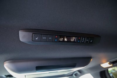 2025 Toyota Sienna Platinum