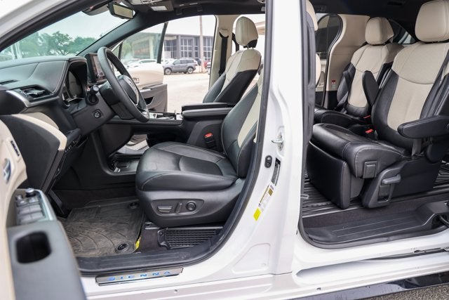 2025 Toyota SIENNA PLATINUM Platinum
