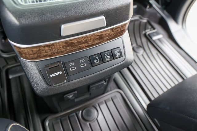2025 Toyota SIENNA PLATINUM Platinum
