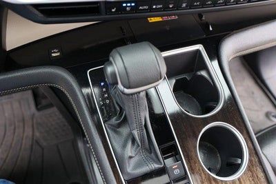 2025 Toyota SIENNA PLATINUM Platinum