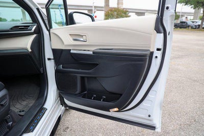 2025 Toyota SIENNA PLATINUM Platinum