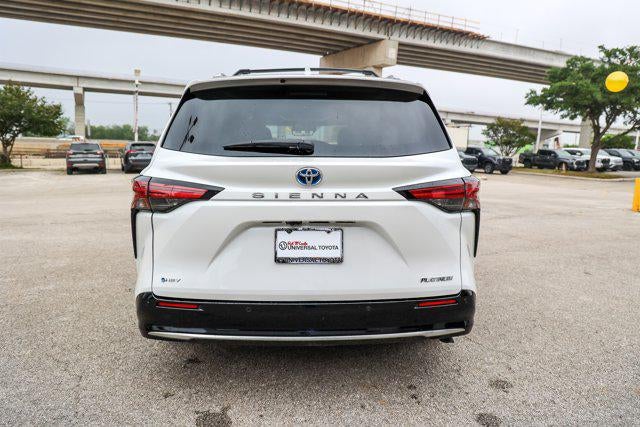 2025 Toyota SIENNA PLATINUM Platinum