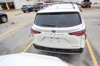 2025 Toyota SIENNA PLATINUM Platinum