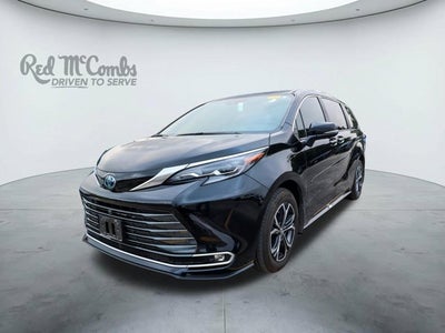 2025 Toyota Sienna Platinum