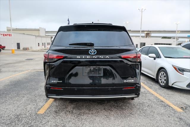2025 Toyota Sienna Platinum