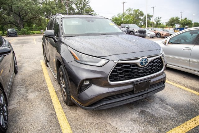 2022 Toyota Highlander Hybrid Hybrid Bronze Edition