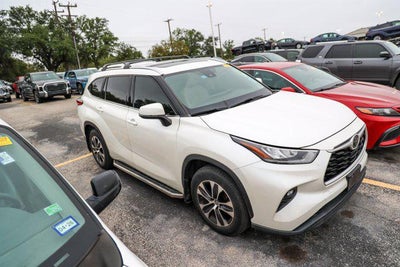 2020 Toyota HIGHLANDER XLE