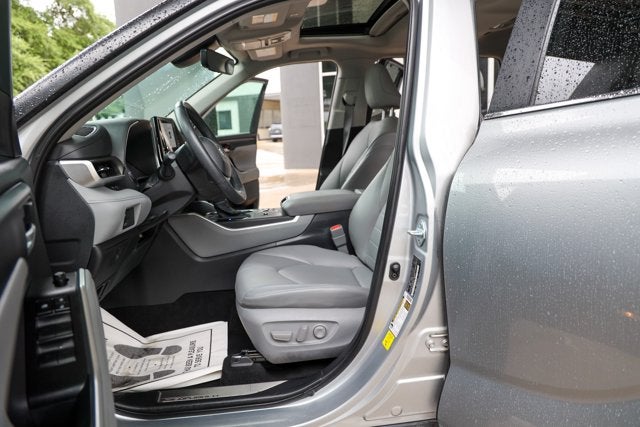 2023 Toyota Highlander Hybrid Hybrid XLE