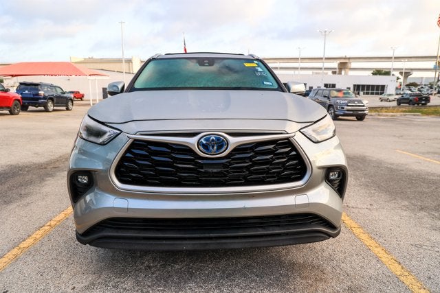 2023 Toyota Highlander Hybrid XLE