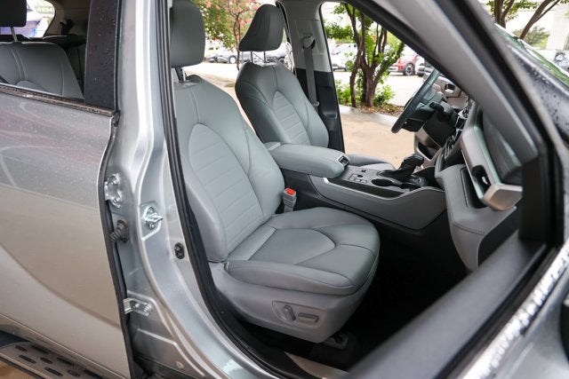 2023 Toyota Highlander Hybrid Hybrid XLE