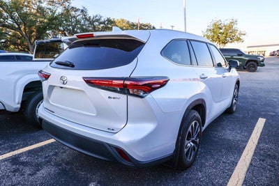 2026 Toyota HIGHLANDER HEV Hybrid XLE