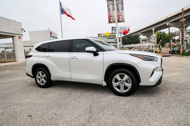 2024 Toyota Highlander LE