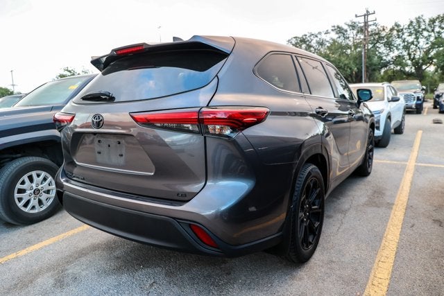 2023 Toyota Highlander LE
