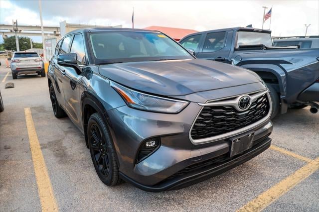 2023 Toyota Highlander LE