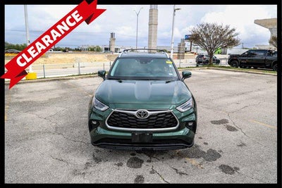 2023 Toyota Highlander XLE
