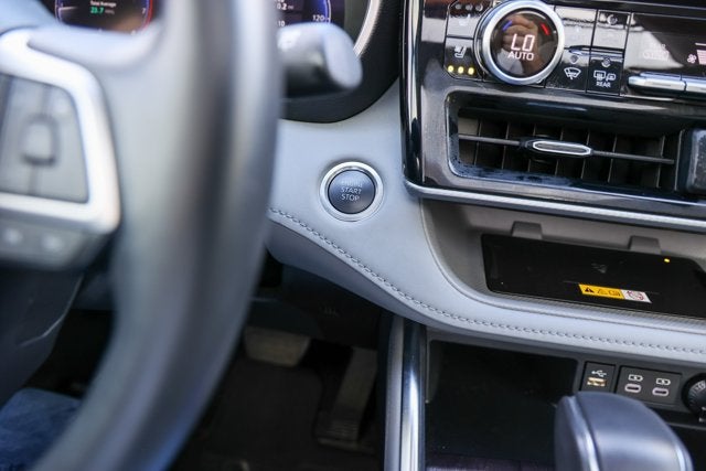 2024 Toyota Highlander Platinum