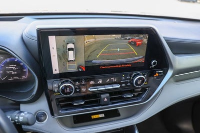 2024 Toyota Highlander Platinum
