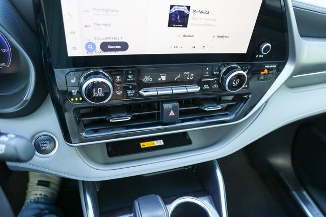 2024 Toyota Highlander Platinum