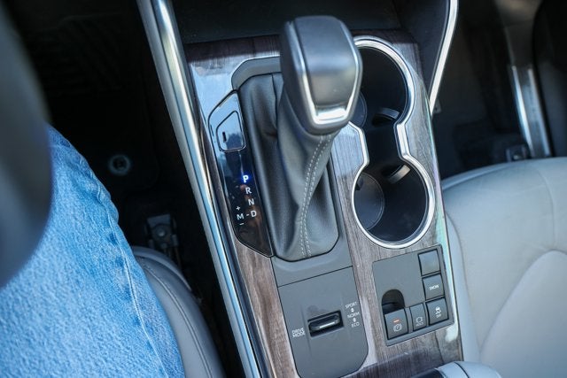 2024 Toyota Highlander Platinum