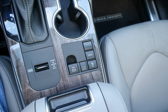 2024 Toyota Highlander Platinum