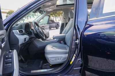 2024 Toyota Highlander Platinum