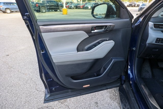 2024 Toyota Highlander Platinum