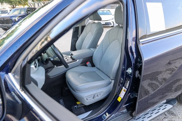 2024 Toyota Highlander Platinum