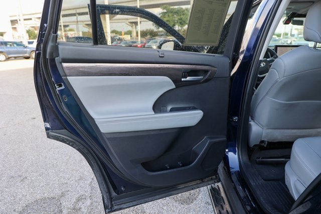 2024 Toyota Highlander Platinum