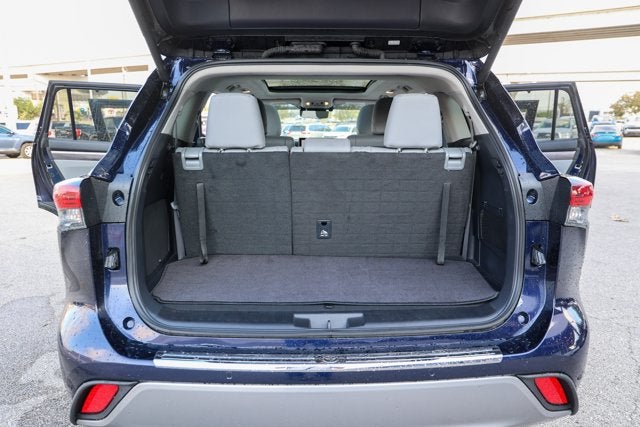 2024 Toyota Highlander Platinum