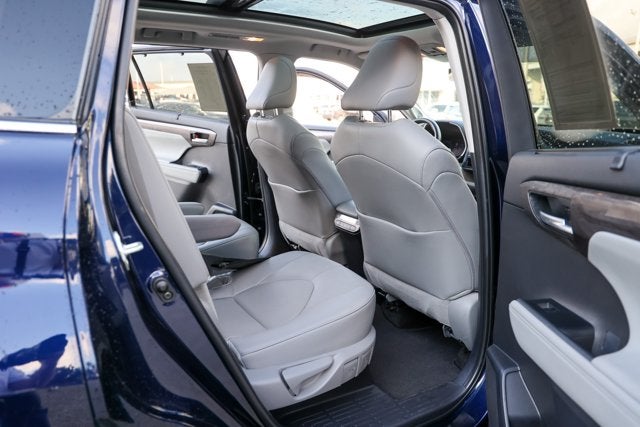 2024 Toyota Highlander Platinum