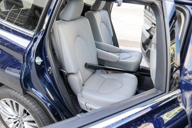 2024 Toyota Highlander Platinum