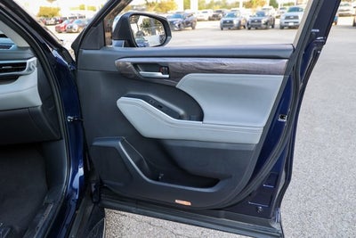 2024 Toyota Highlander Platinum