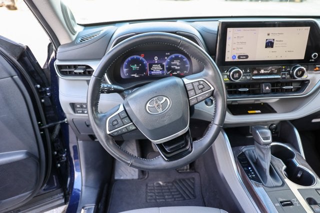 2024 Toyota Highlander Platinum
