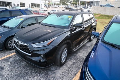 2025 Toyota Highlander LE